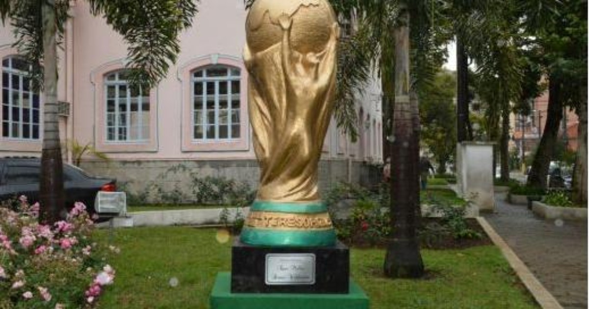Prefeitura de Teresópolis retira ícones da Copa com medo de ... - Globo.com