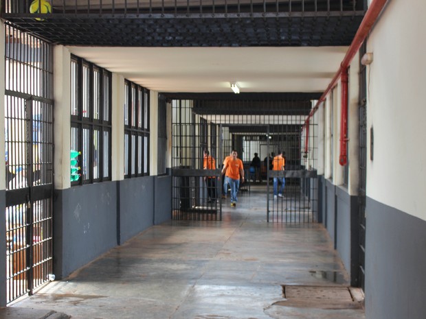 Um dos corredores do Instituto Penal de Campo Grande (IPCG) (Foto: Gabriela Pavão/ G1 MS)