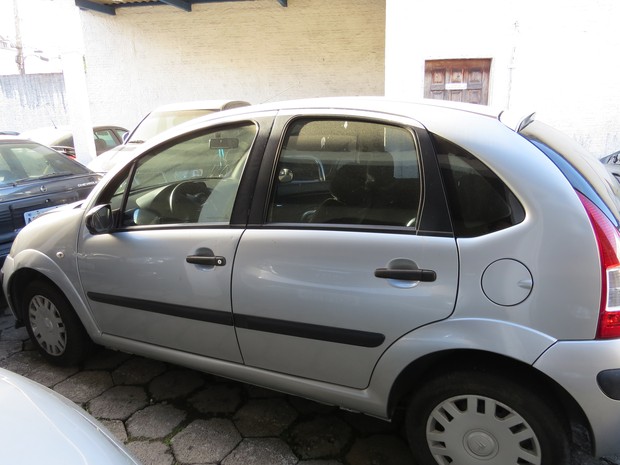 Oito carros teriam sido adquiridos por integrantes de grupo que explodia caixas em SC (Foto: Divulgação/Polícia Civil)