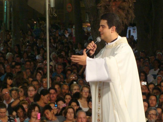 Dez padres irão presidir missas durante os 11 dias de celebração. (Foto: Divulgação / Igreja Matriz Itapetininga)