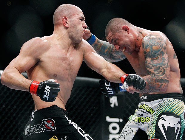 Thiago Silva UFC luta contra Brandon Vera (Foto: AP)