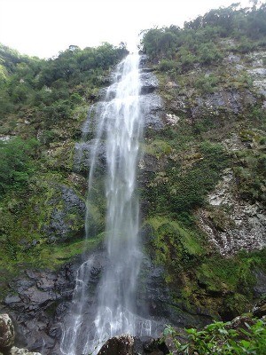 Cascata Nascente do Rio do Sinos Caraá (Foto: Vanderson dos Santos/Guia de Caraá)