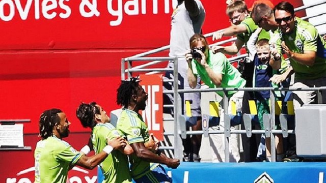 Oba Oba Martins comemora gol Nelson Haedo Valdez Seattle Sounders MLS (créditos: Reprodução Instagram)