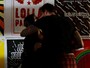 Cleo Pires é flagrada aos beijos com Leandro D'lucca no Lollapalooza