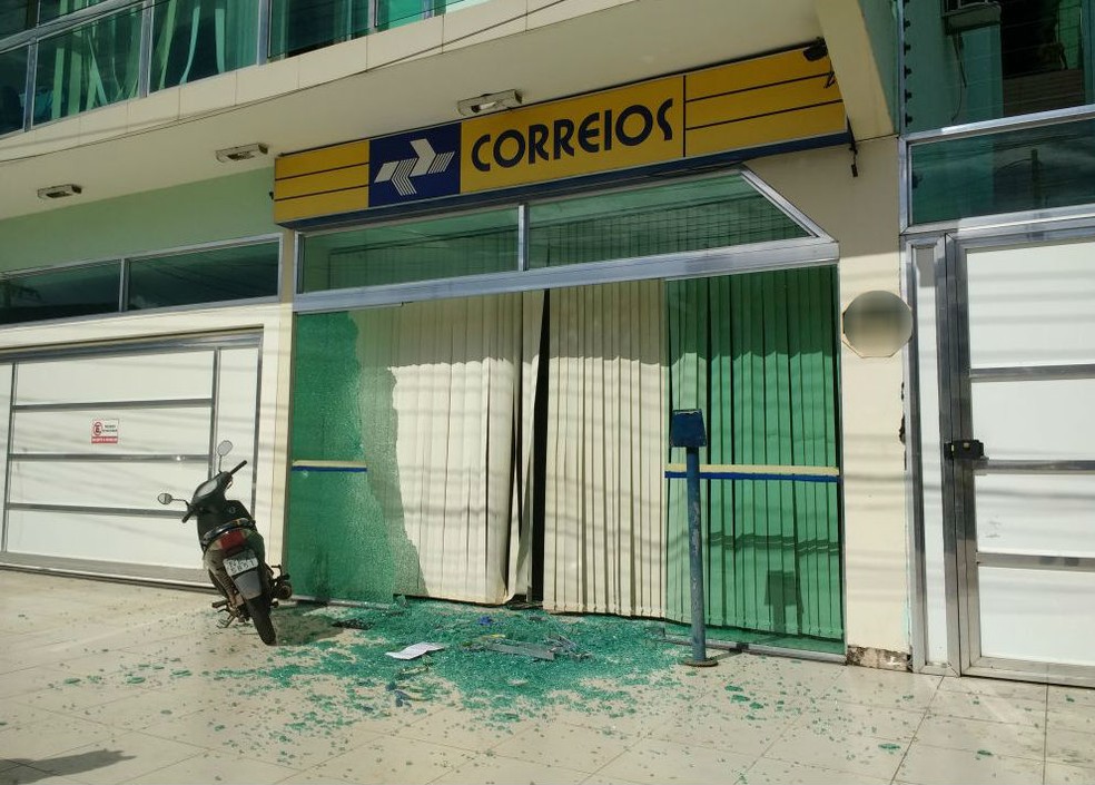 Agência do caso fica no bairro Santa Rita, em Macapá (Foto: Fabiana Figueiredo/G1)