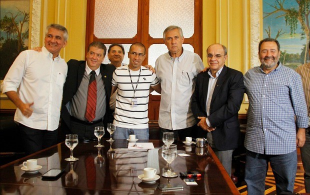 Flamengo e Prefeitura de Manaus (Foto: Tacio Melo/Semcom)