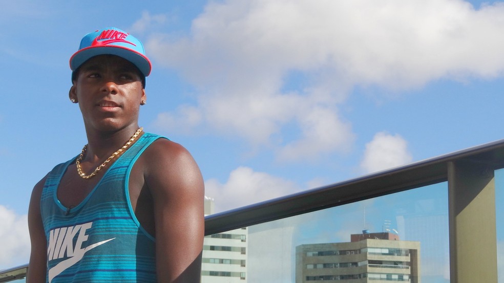 Marcos Vinícius chega ao Rio de Janeiro nesta sexta-feira (Foto: Thiago Augustto)