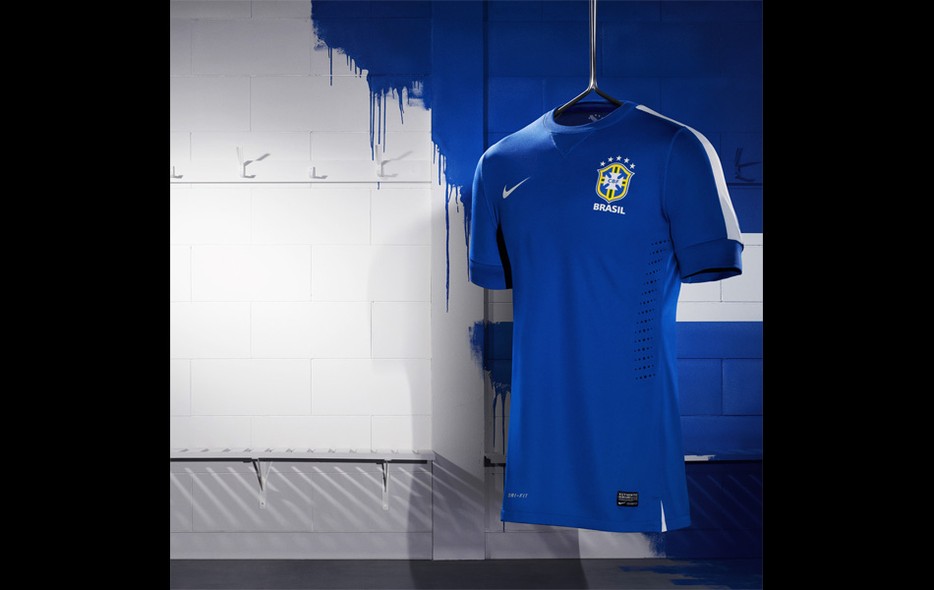 nike_football_brazil_away_jersey-1_1.jpg