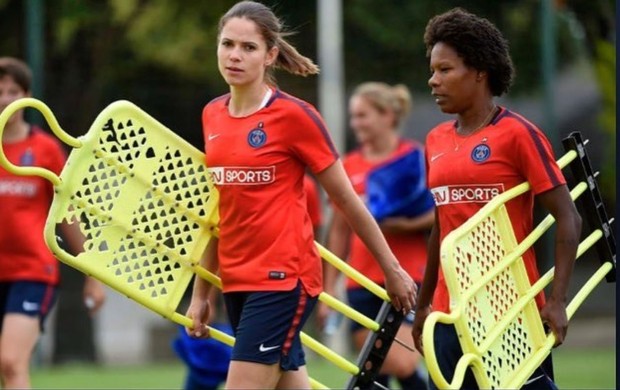 Erika e Formiga no treino do PSG