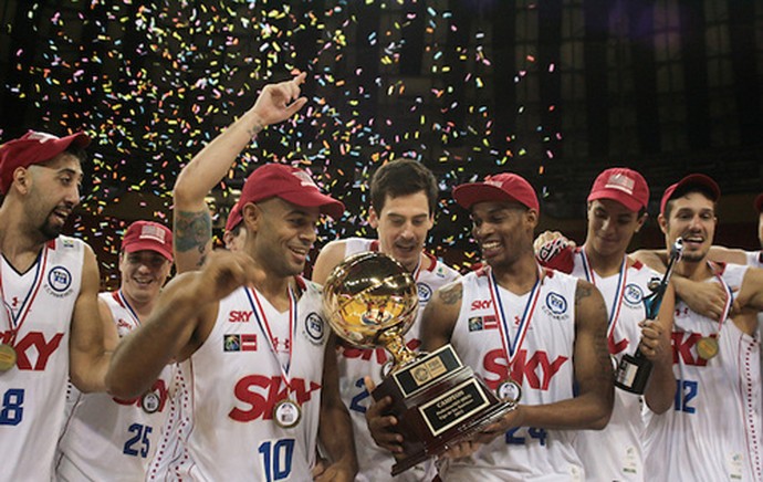 pinheiros campeão basquete (Foto: SamuelVelezFIBAAmericas)