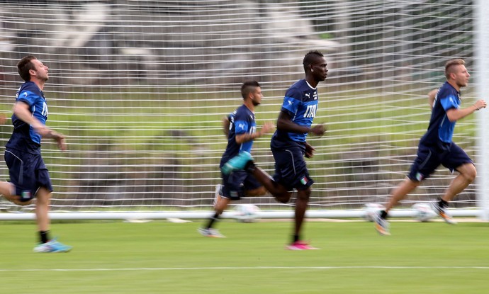 Balotelli Training Mangalore Italy (Photo: André Durão / Globoesporte)