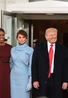 Look de Melania na posse de Trump é comparado ao de Jacqueline Kennedy