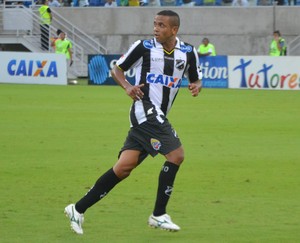 Rogerinho - meia do ABC (Foto: Jocaff Souza/GloboEsporte.com) Rogerinho - meia do ABC (Foto: Jocaff Souza/GloboEsporte.com)