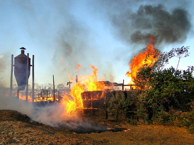 Incêndio Madeireira Sinop (Foto: Só Notícias)
