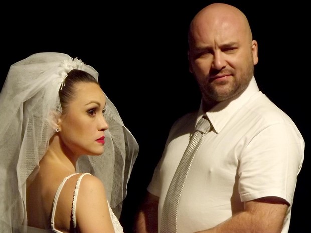 Cena da peça Até que o casamento nos separe, em cartaz no sábado e domingo (30 e 31), no Brasília Shopping (Foto: Casa de Artistas/Divulgação) Cena da peça Até que o casamento nos separe, em cartaz no sábado e domingo (30 e 31), no Brasília Shopping (Foto: Casa de Artistas/Divulgação)
