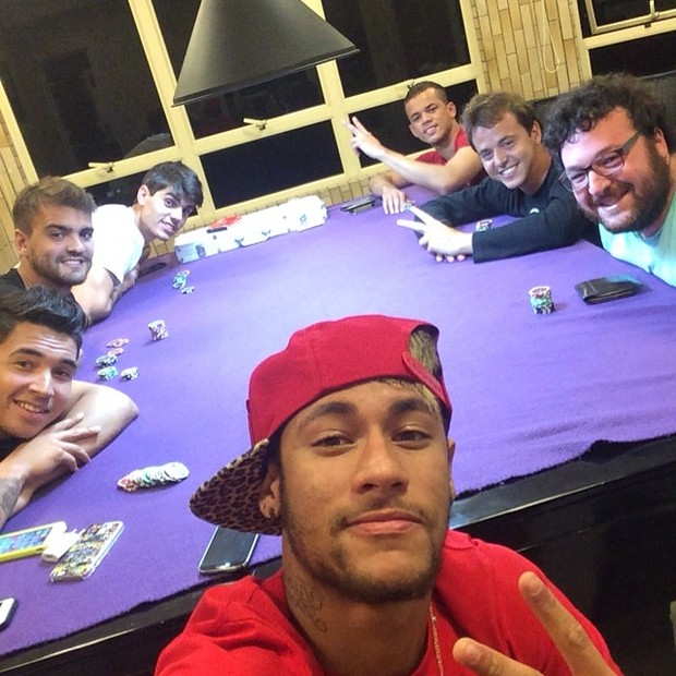 Neymar com amigos (Foto: Instagram/ Reprodução)