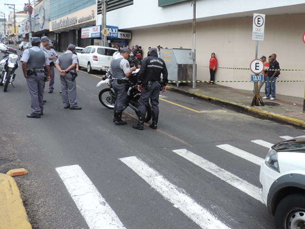 G1 Homem Tenta Atravessar A Avenida Brasil E é Atropelado No Centro