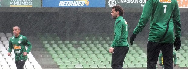 Lincoln e Gil, no treino do Coritiba (Foto: Divulgação / Site oficial do Coritiba)