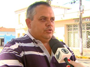 G1 Comissão passa o dia lendo relatório que pode cassar o cargo de