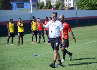 Marcelo Cabo - técnico do Atlético-GO (Foto: Divulgação / Atlético-GO)
