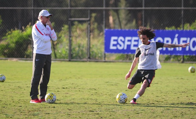 Valdívia treino do Inter (Foto: Ricardo Duarte/Divulgação Inter) Valdívia treino do Inter (Foto: Ricardo Duarte/Divulgação Inter)