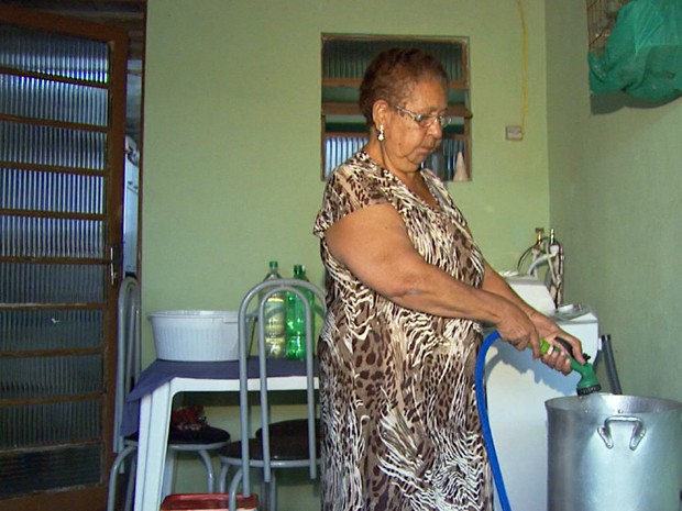 Quem não economizar água pode ter que pagar multa em Três Pontas (Foto: Reprodução EPTV)