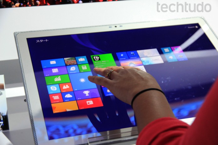 Toughpad 4K, da Panasonic, e sua incrível tela de 20 polegadas na CES 2014 (Foto: Monique Mansur/TechTudo) Toughpad 4K, da Panasonic, e sua incrível tela de 20 polegadas na CES 2014 (Foto: Monique Mansur/TechTudo)