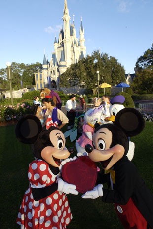 Mickey e Minnie, personagens da Disney (Foto: Divulgação/Disney)