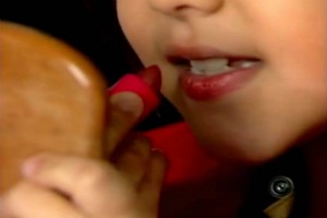 Maquiagem Crianças (Foto: Reprodução TV Tem)