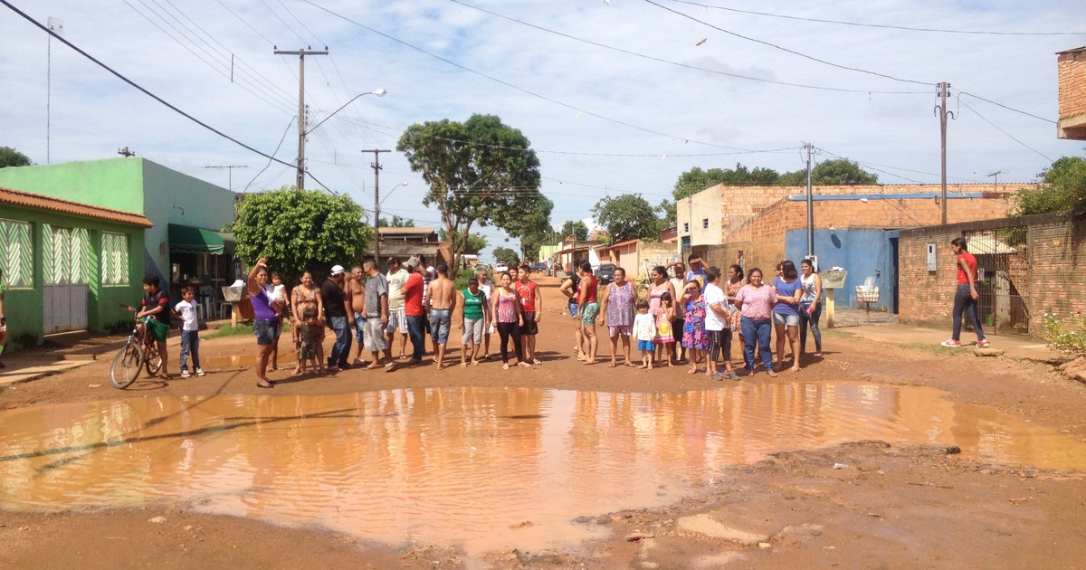 G Moradores Bloqueiam Ruas E Cobram Melhorias Na Zona Sul De Porto