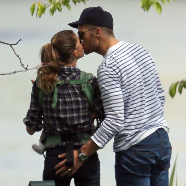 Gisele, Tom e Vivian (Foto: Splash News)