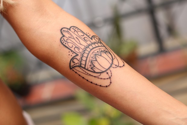Tatuagem de Cacau Colucci (Foto: Iwi Onodera/EGO)
