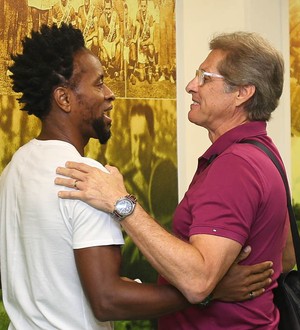 Zé Roberto vira curinga no ataque do Verdão e recebe elogios do treinador