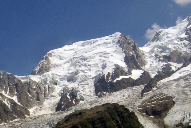Mont-Blanc du Tacul, próximo a Chamonix, em foto de 19 de julho de 2005 (Foto: AFP)
