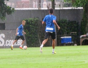 Neymar treino Santos (Foto: Marcelo Hazan)