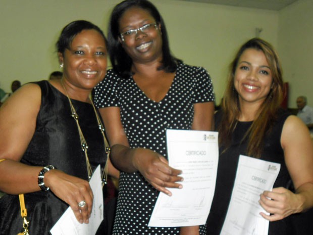 Marilene de Mello e outras formandas da turma de direito  (Foto: Arquivo pessoal)