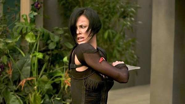 Charlize Theron em Aeon Flux (Foto: Divulgação)