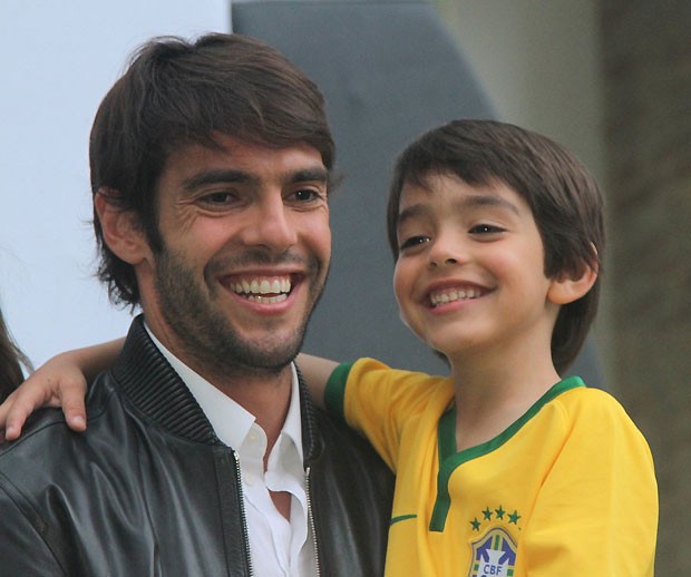 Kak e o filho mais velho (Foto: Marcelo Brammer e Thiago Duran/AgNews)
