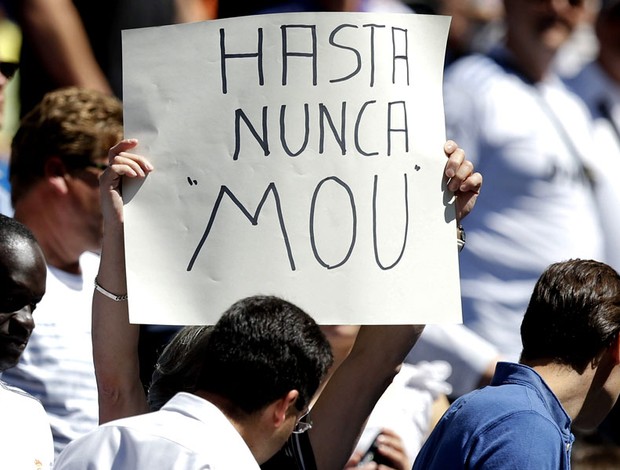faixa josé mourinho real madrid Osasuna (Foto: Agência EFE)