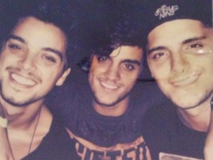 Superunidos! Felipe e os irmãos Rodrigo e Bruno (Foto: Arquivo pessoal)