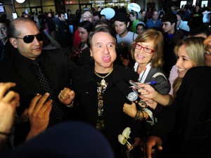 Carlos Villagrán chegou a Porto Alegre nesta quinta-feira (Foto: Ricardo Duarte/Agência RBS)