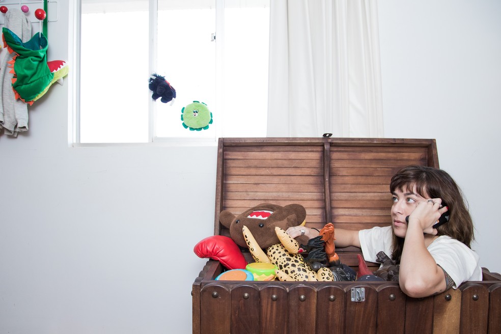 Helen Ramos criou canal no YouTube para falar sobre a maternidade sem idealização (Foto: Estudio Cajuína)