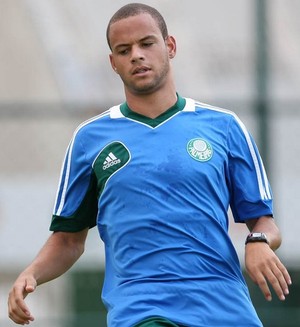 Liberado por Oswaldo, Bruninho já projeta retorno: Vou voltar mais forte