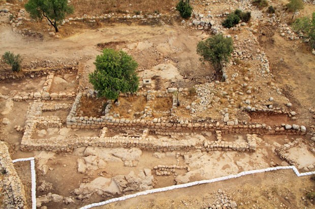Imagem aérea do que seria o palácio de Davi e, posteriormente, a casa bizantina (Foto: Divulgação/Autoridade de Antiguidades de Israel/Clara Amit)