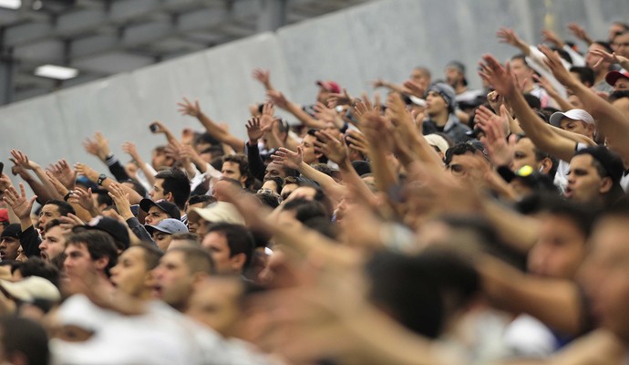 Organizada faz ameaça antes de jogo decisivo: 'Por amor ou por terror'