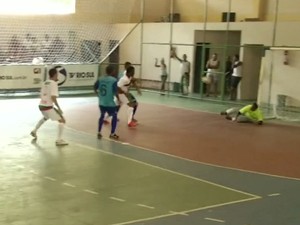 Sapucaia x Porto Real pela Copa Rio Sul de Futsal 2014 (Foto: Reprodução/TV Rio Sul)