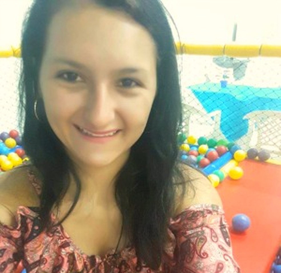 Rairleny Ganum desapareceu após sair de casa com Praxedes no dia 2 de junho e família acredita que a estudante é mantida em cativeiro (Foto: Arquivo Pessoal)