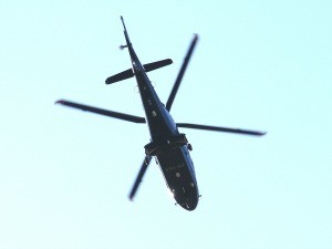 Helicóptero que espantou aves no Buraco das Araras em Jardim MS (Foto: Bergson Romero Sampaio)