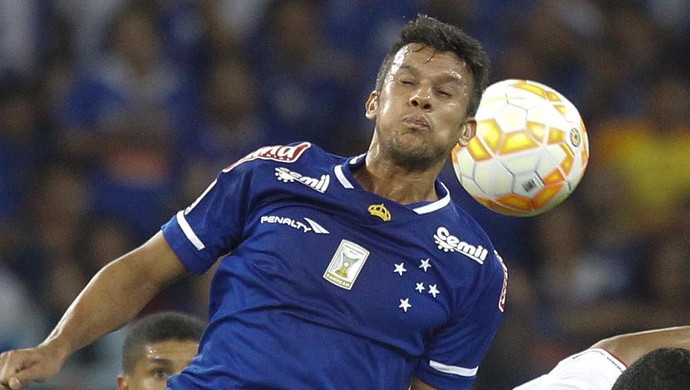 Henrique Cruzeiro (Foto: Washington Alves/Reuters)