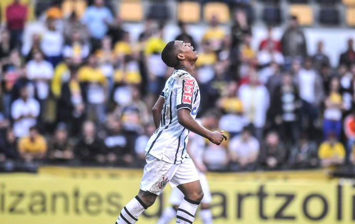 Malcom vira opção, vê saldo positivo e avisa: 